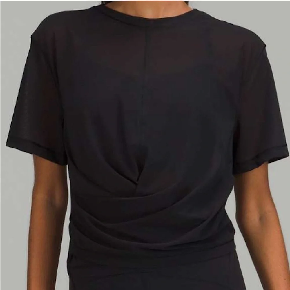 Lululemon Lightweight Mesh Reversible Yoga T-Shirt‎ Sheer Short Sleeve Black 2